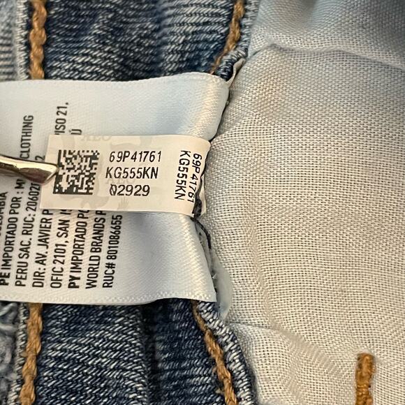 American Eagle AE Stretch Denim Mom Shorts Cut Off Cuff Medium Wash Women's 6 - Picture 11 of 15